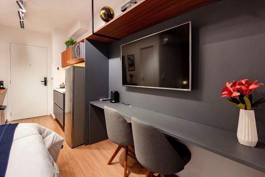 Sala / Quarto de kitnet/studio à venda com 1 quarto, 24m² em Cidade Monções, São Paulo