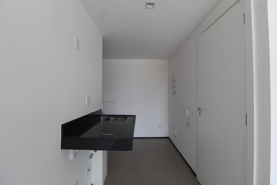 Cozinha de kitnet/studio à venda com 1 quarto, 30m² em Indianópolis, São Paulo