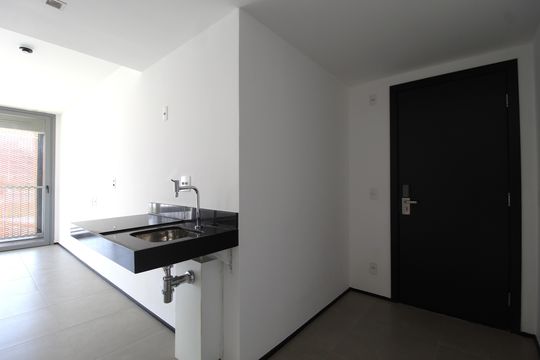 Cozinha de kitnet/studio à venda com 1 quarto, 30m² em Indianópolis, São Paulo