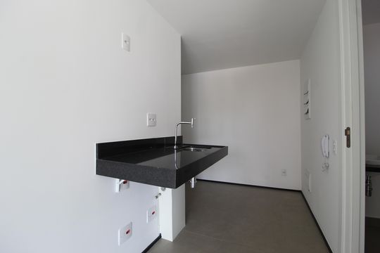 Cozinha de kitnet/studio à venda com 1 quarto, 30m² em Indianópolis, São Paulo
