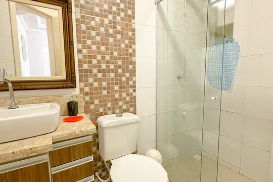 Banheiro de apartamento para alugar com 2 quartos, 100m² em Ingleses do Rio Vermelho, Florianópolis