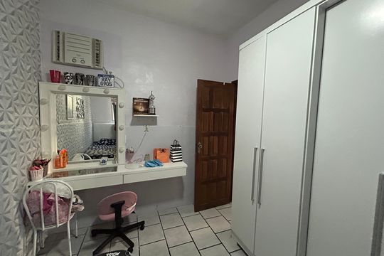 Casa à venda com 2 quartos, 110m² em Ramos, Rio de Janeiro