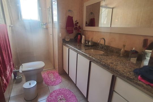 Casa à venda com 3 quartos, 280m² em Jardim Nossa Senhora do Carmo, São Paulo