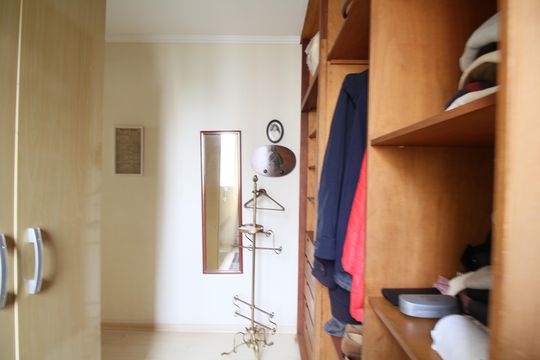 Closet da suíte de apartamento à venda com 2 quartos, 100m² em Jardim Ampliacao, São Paulo