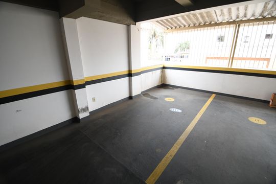 Garagem de apartamento à venda com 2 quartos, 74m² em Jardim Chapadão, Campinas