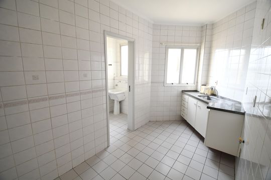Cozinha de apartamento à venda com 2 quartos, 74m² em Jardim Chapadão, Campinas