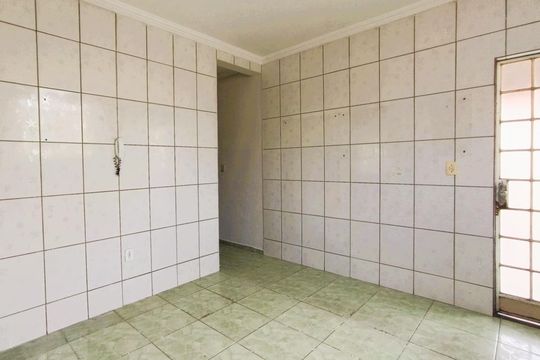 Cozinha de casa para alugar com 2 quartos, 80m² em Jardim das Alterosas - 2ª Seção, Betim