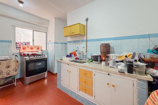 Piso Inferior - Cozinha   de casa à venda com 2 quartos, 150m² em Vila Monumento, São Paulo