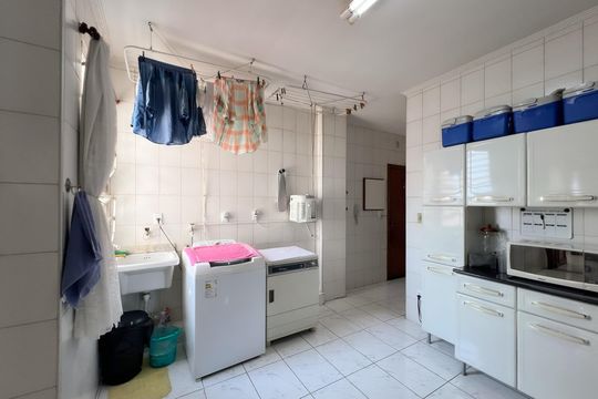 Área de Serviço de apartamento para alugar com 3 quartos, 290m² em Centro, Valinhos
