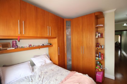 Quarto 2 de casa à venda com 3 quartos, 216m² em Parque Sao Domingos, São Paulo
