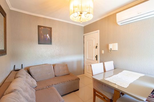 Apartamento para alugar com 2 quartos, 43m² em Guajuviras, Canoas