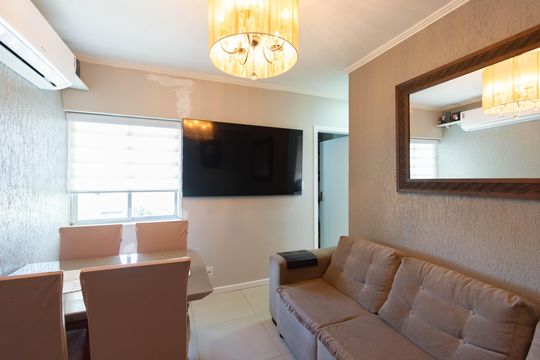 Apartamento para alugar com 2 quartos, 43m² em Guajuviras, Canoas