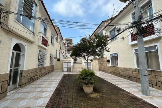 Área comum de casa à venda com 2 quartos, 70m² em Todos Os Santos, Rio de Janeiro