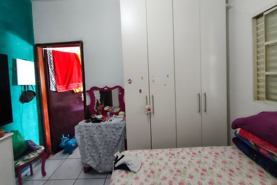 Casa 3 - Quarto de casa à venda com 2 quartos, 300m² em Jardim São José, Campinas