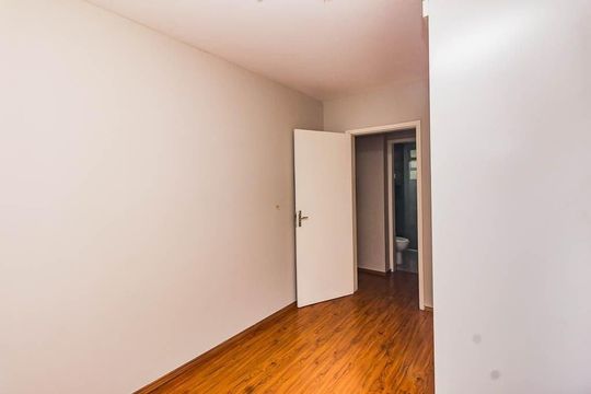 Quarto  de apartamento à venda com 1 quarto, 41m² em Petrópolis, Porto Alegre