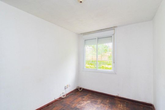 Sala de apartamento à venda com 2 quartos, 43m² em Santo Antônio, Porto Alegre