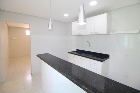 Cozinha de casa para alugar com 2 quartos, 80m² em Indianópolis, São Paulo