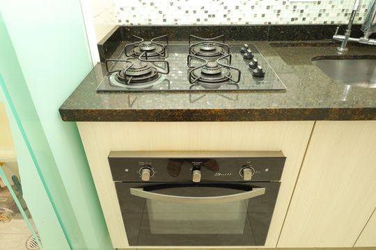 Cozinha de apartamento à venda com 2 quartos, 44m² em Vila Carmosina, São Paulo