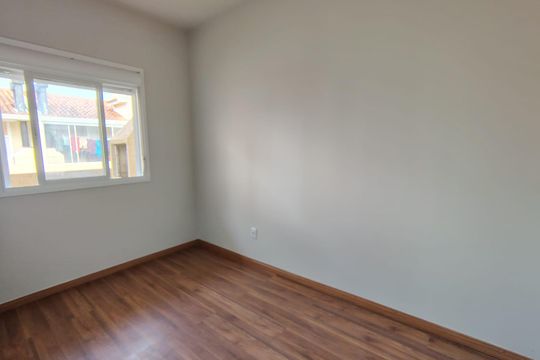 Apartamento à venda com 2 quartos, 50m² em Restinga, Porto Alegre