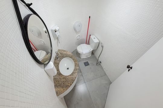 Banheiro da Suíte de apartamento para alugar com 1 quarto, 34m² em Liberdade, São Paulo