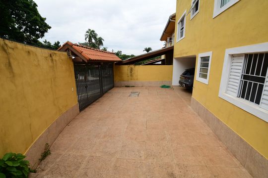 Garagem de casa para alugar com 7 quartos, 279m² em Cidade Universitária, Campinas