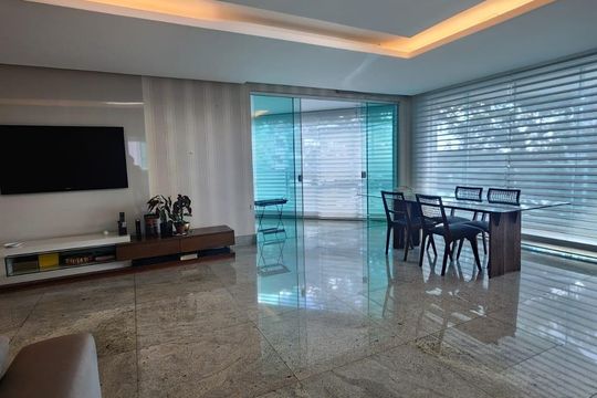 Apartamento para alugar com 4 quartos, 165m² em Pampulha, Belo Horizonte
