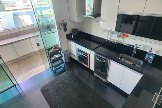 Apartamento para alugar com 4 quartos, 165m² em Pampulha, Belo Horizonte