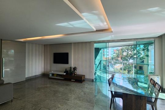 Apartamento para alugar com 4 quartos, 165m² em Pampulha, Belo Horizonte