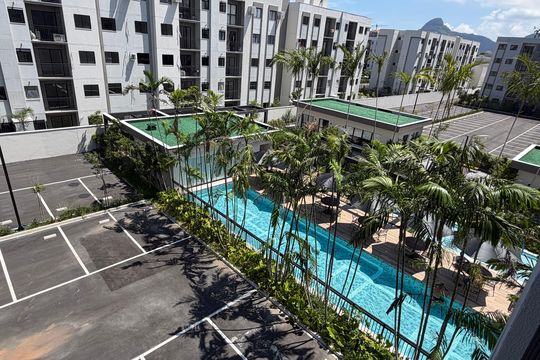 Sala - Varanda de apartamento à venda com 2 quartos, 46m² em Jacarepaguá, Rio de Janeiro