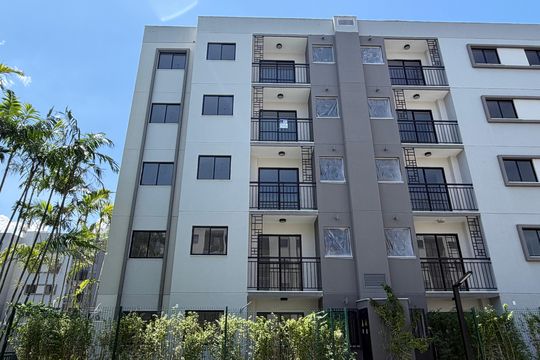 Fachada do bloco de apartamento à venda com 2 quartos, 46m² em Jacarepaguá, Rio de Janeiro