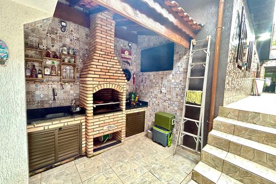 Churrasqueira de casa à venda com 3 quartos, 150m² em Jardim do Papai, Guarulhos