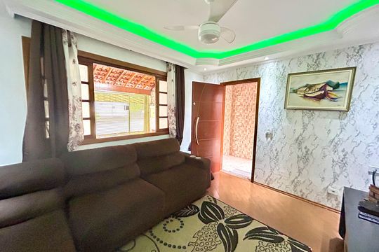 Sala de casa à venda com 3 quartos, 150m² em Jardim do Papai, Guarulhos