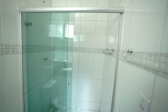 Casa à venda com 3 quartos, 180m² em Residencial Center Ville, Goiânia
