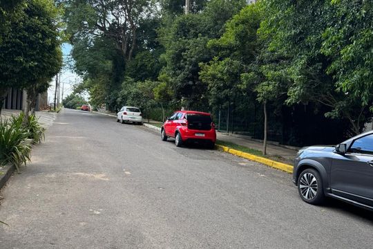 Fachada de apartamento à venda com 3 quartos, 80m² em Santo Antônio, Porto Alegre