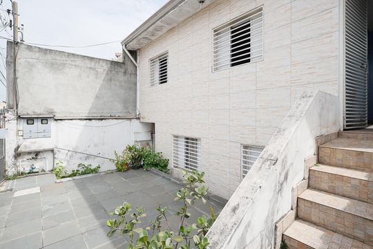Garagem de casa à venda com 7 quartos, 180m² em Vila Medeiros, São Paulo