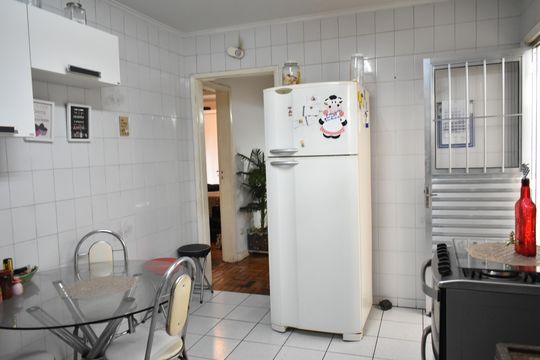 Cozinha de apartamento à venda com 2 quartos, 72m² em Vila Monte Alegre, São Paulo