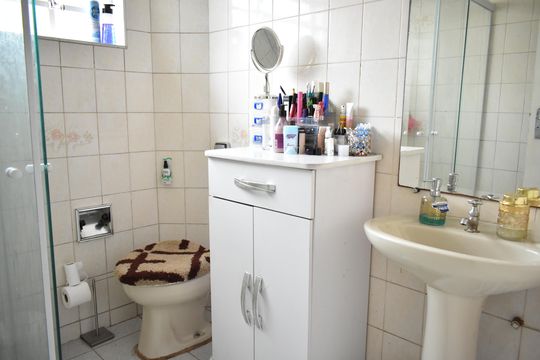 Banheiro de apartamento à venda com 2 quartos, 72m² em Vila Monte Alegre, São Paulo