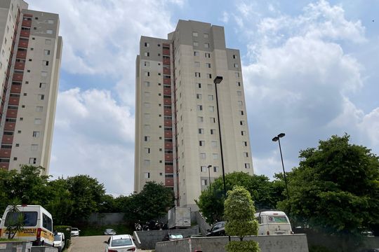 Fachada do bloco de apartamento à venda com 2 quartos, 48m² em Vila Bela Vista (zona Norte), São Paulo