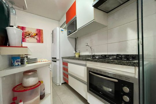 Cozinha - Armários de apartamento à venda com 2 quartos, 48m² em Vila Bela Vista (zona Norte), São Paulo
