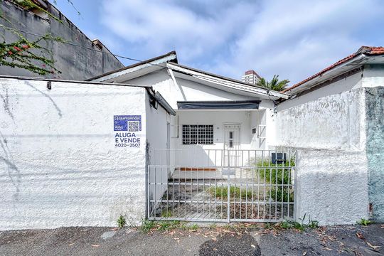 Fachada com Plaquinha de casa à venda com 1 quarto, 160m² em Vila Ré, São Paulo