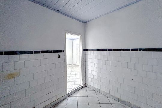 Cozinha de casa à venda com 1 quarto, 160m² em Vila Ré, São Paulo
