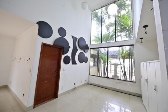 Casa de Condomínio à venda com 3 quartos, 250m² em Residencial Center Ville, Goiânia