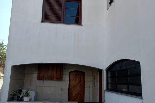 Área externa de casa para alugar com 3 quartos, 720m² em Interlagos, São Paulo
