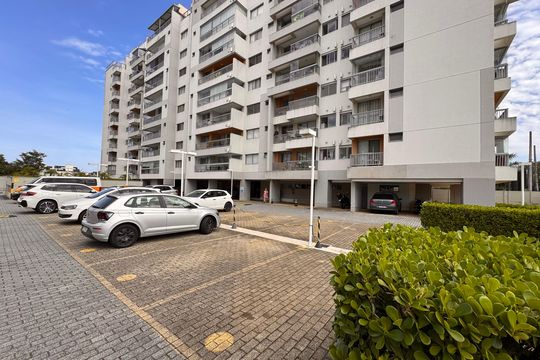 Fachada de apartamento para alugar com 2 quartos, 80m² em Recreio dos Bandeirantes, Rio de Janeiro