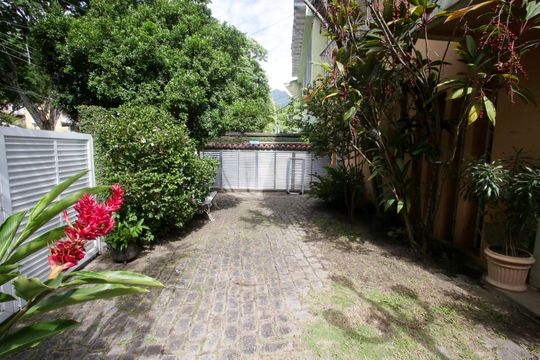 Jardim de casa à venda com 3 quartos, 200m² em Freguesia (jacarepaguá), Rio de Janeiro