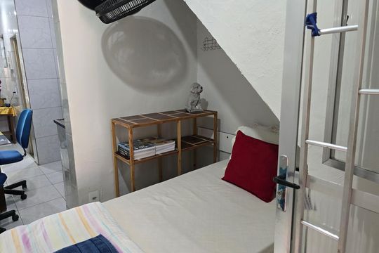 Quarto de kitnet/studio para alugar com 1 quarto, 40m² em Inhoaíba, Rio de Janeiro