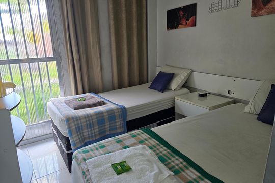 Quarto de kitnet/studio para alugar com 1 quarto, 40m² em Inhoaíba, Rio de Janeiro