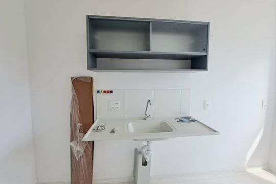 Cozinha de apartamento à venda com 2 quartos, 42m² em Jardim do Lago, Osasco