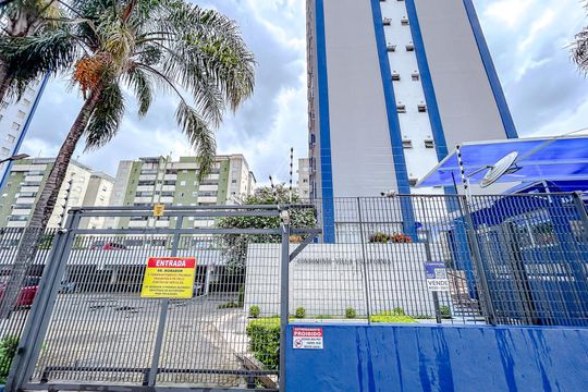 Fachada com Plaquinha de apartamento à venda com 2 quartos, 57m² em Chácara Califórnia, São Paulo