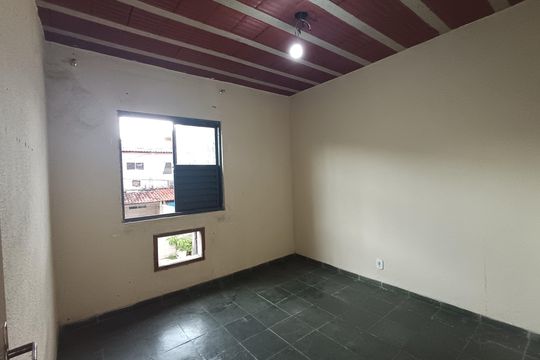 Casa de Condomínio para alugar com 2 quartos, 80m² em Santa Luzia, São Gonçalo